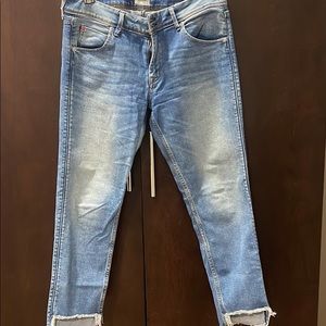Hudson’s Women’s Cat Skinny Jeans.
